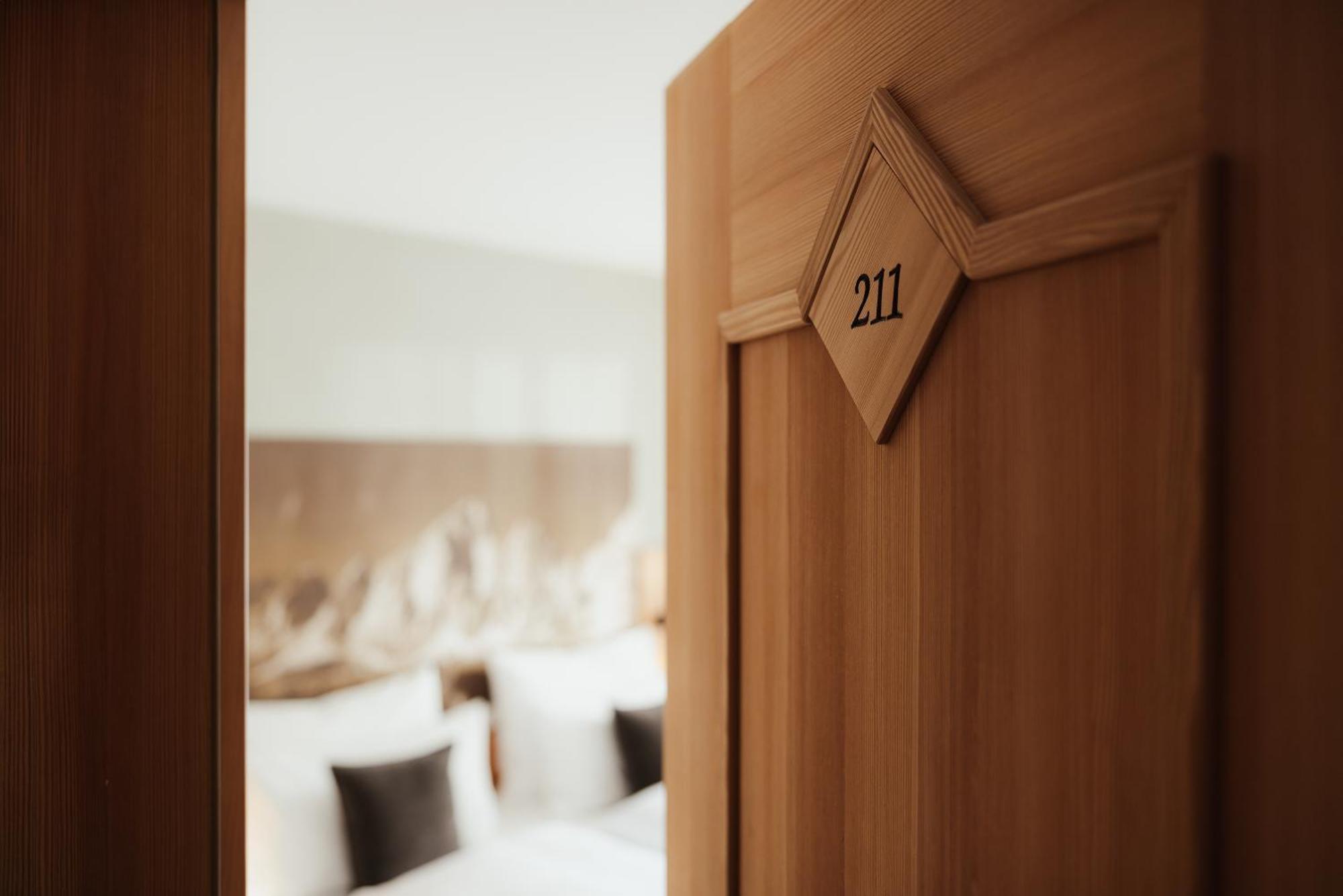 Hotel Jaegerhof Colfosco Ruang foto