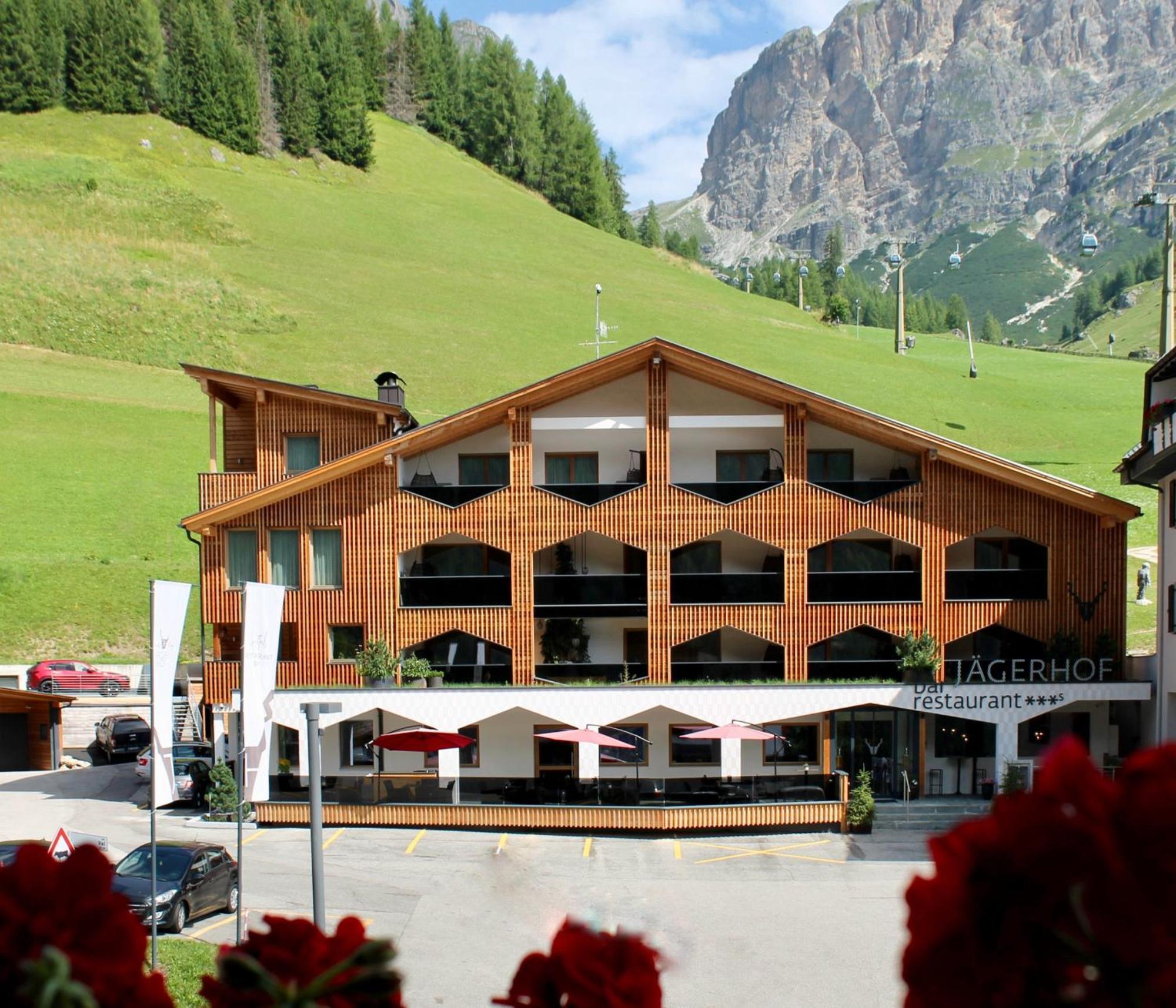 Hotel Jaegerhof Colfosco Bagian luar foto