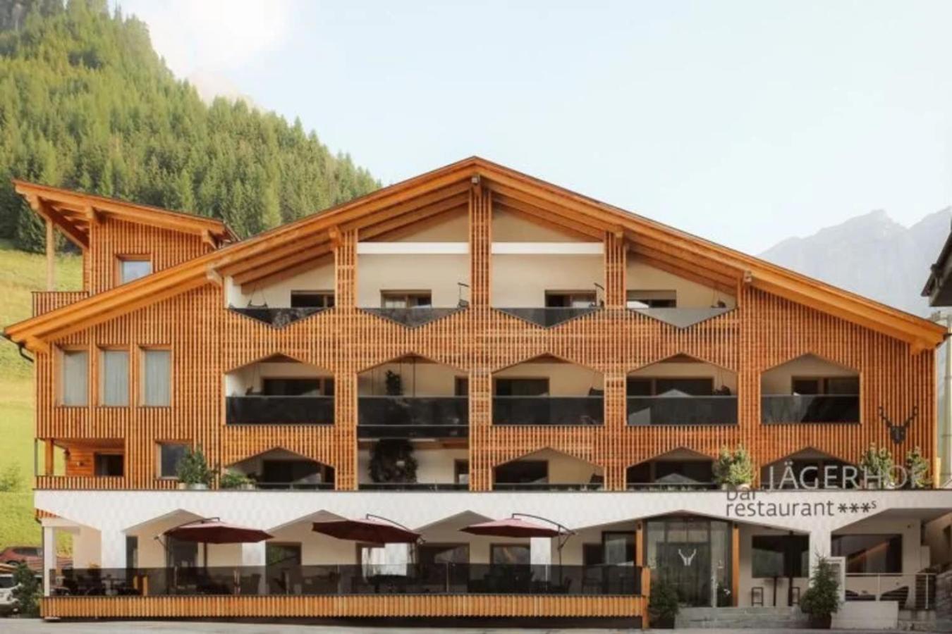Hotel Jaegerhof Colfosco Bagian luar foto